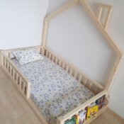 pat casuta si perna pentru copii